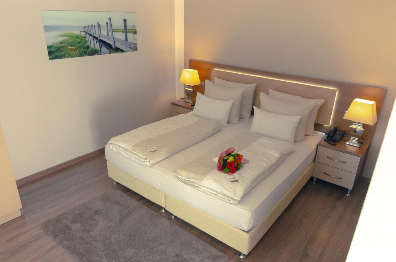 Waldhotel Sindelfingen Am Eichholz Luaran gambar