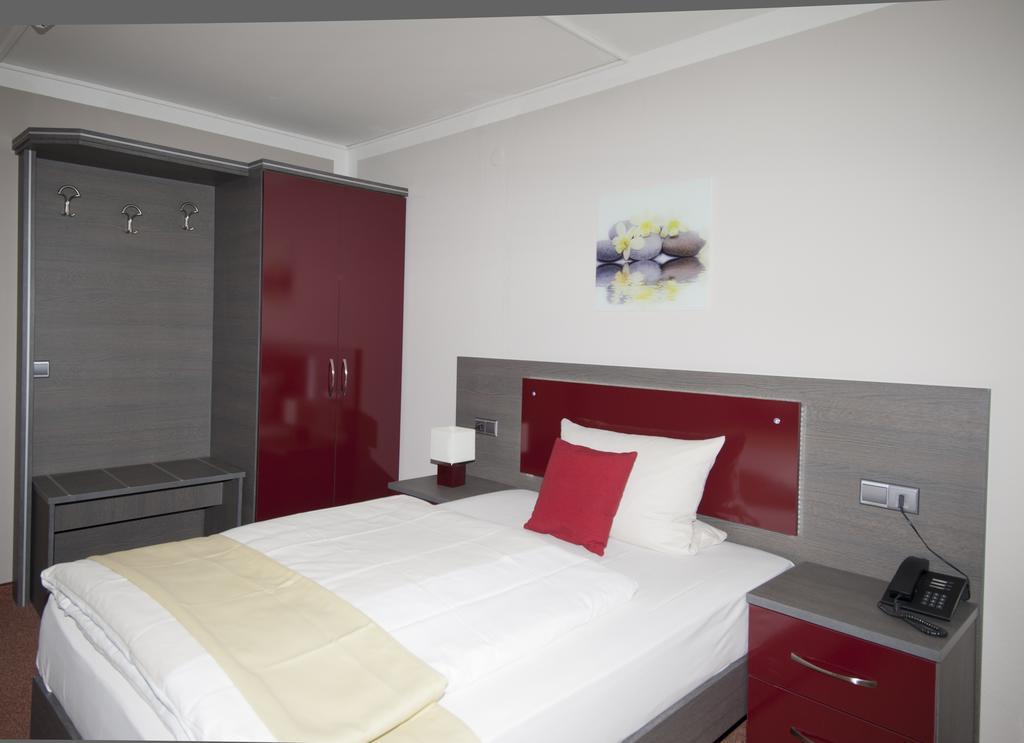 Waldhotel Sindelfingen Am Eichholz Bilik gambar
